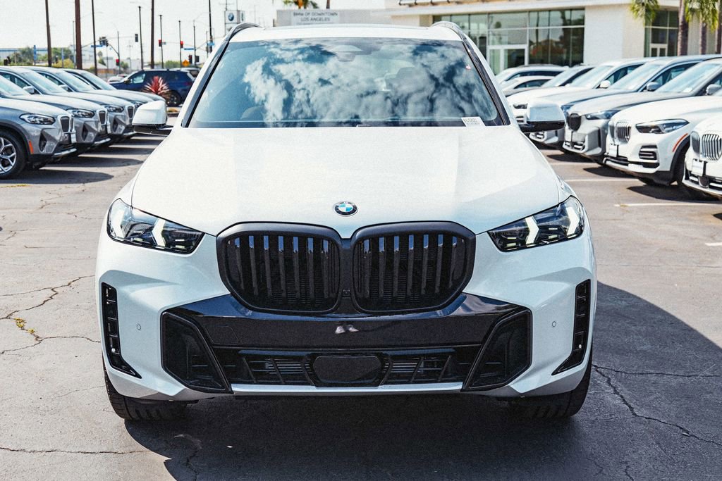 New 2026 BMW X5 sDrive40i w/ M Sport Package image 2