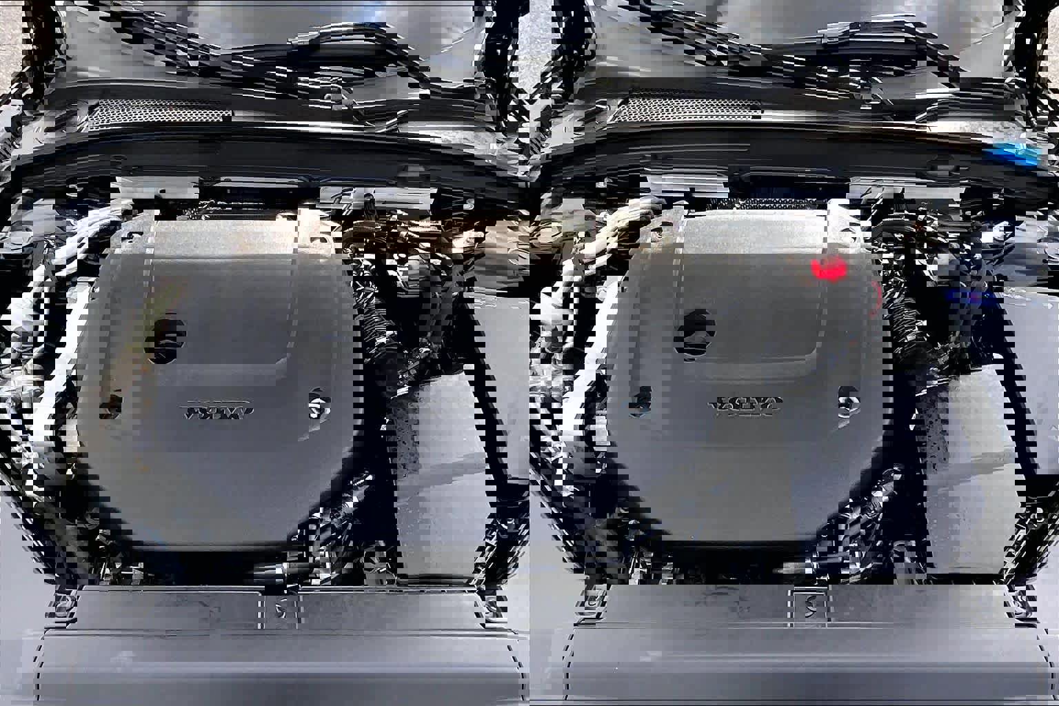 Used 2025 Volvo S90 B6 Plus image 32