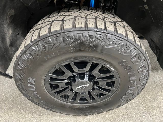 Used 2024 Chevrolet Silverado 2500 ZR2 w/ Technology Package AWD/4WD image 16
