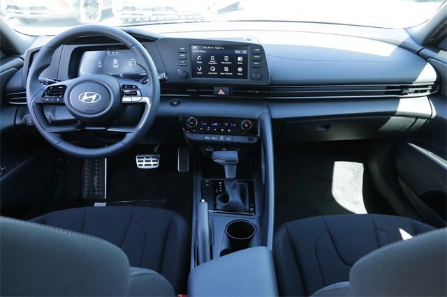 Certified 2026 Hyundai Elantra Sport image 21