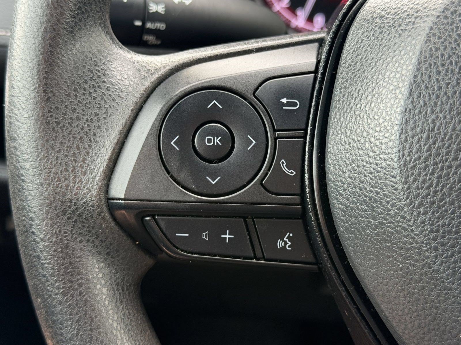 Used 2023 Toyota RAV4 XLE w/ Convenience Package FWD image 18
