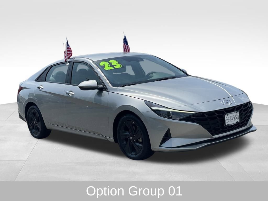 Used 2023 Hyundai Elantra SEL image 3