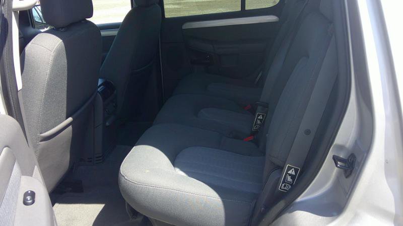 Used 2003 Mercury Mountaineer Luxury image 9