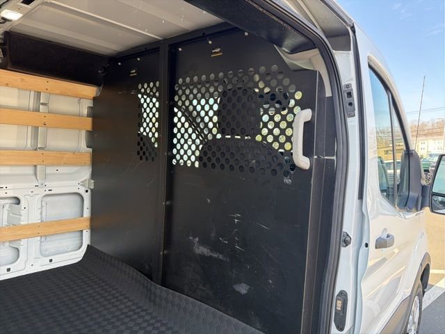 Used 2024 Ford Transit 250 Low Roof w/ Exterior Upgrade Package image 24