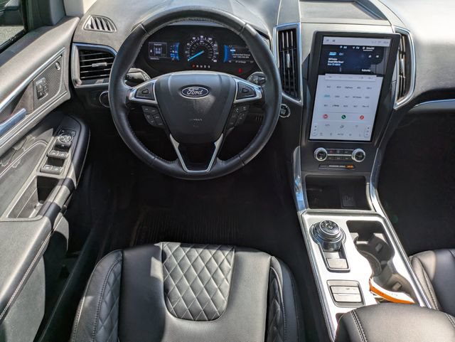Certified 2024 Ford Edge Titanium AWD/4WD image 11