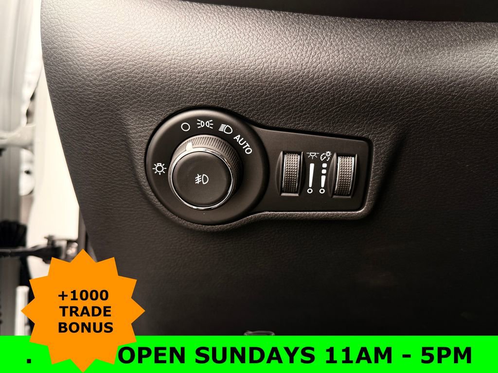 New 2026 Jeep Compass Latitude image 18