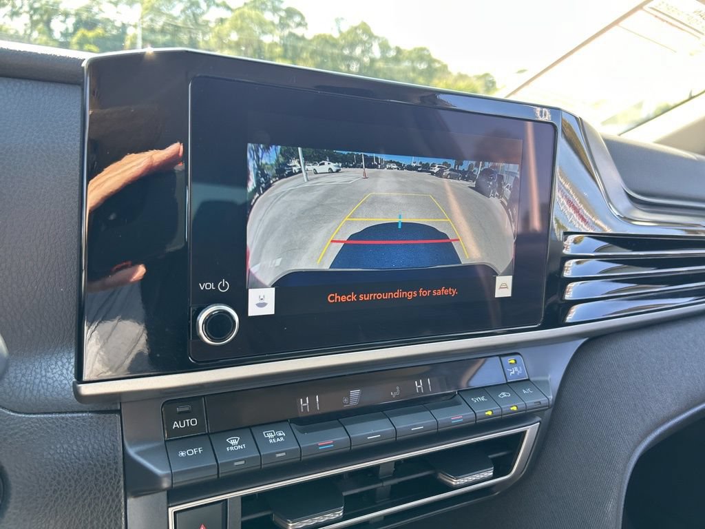 Used 2025 Toyota Camry LE FWD image 32