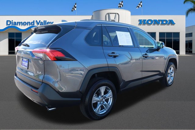 Used 2025 Toyota RAV4 XLE image 6