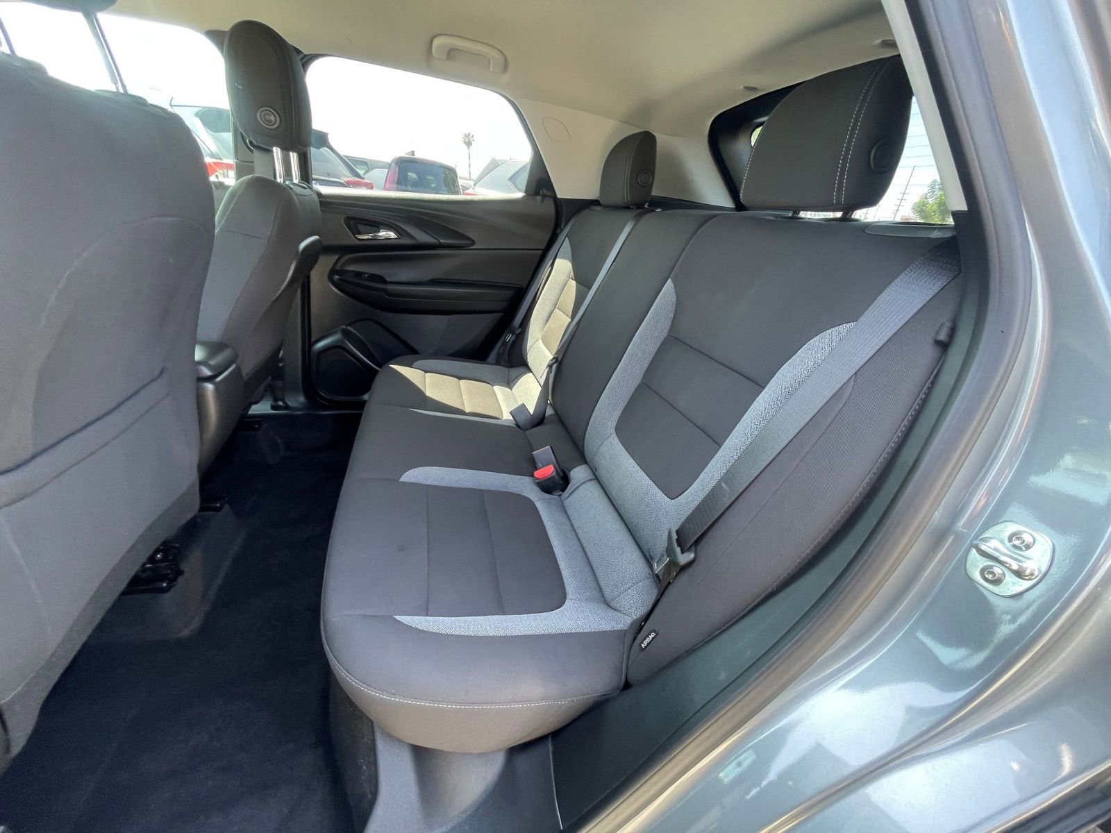 Used 2025 Chevrolet TrailBlazer LT FWD image 27