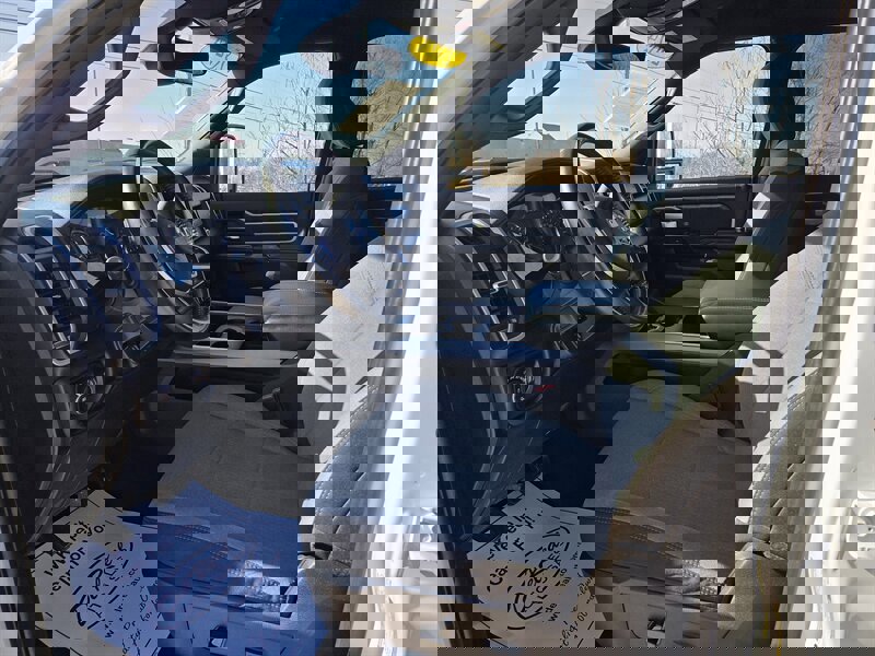 Used 2024 RAM 2500 Big Horn w/ Off Road Package image 10