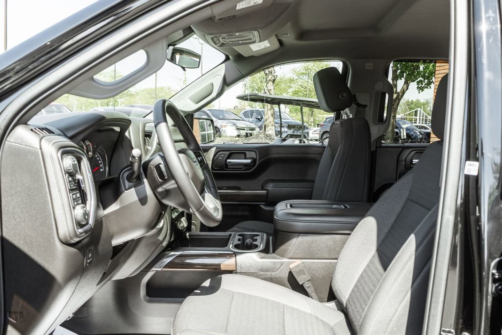 Used 2022 Chevrolet Silverado 1500 LT Trail Boss w/ Bed Protection Package AWD/4WD image 22