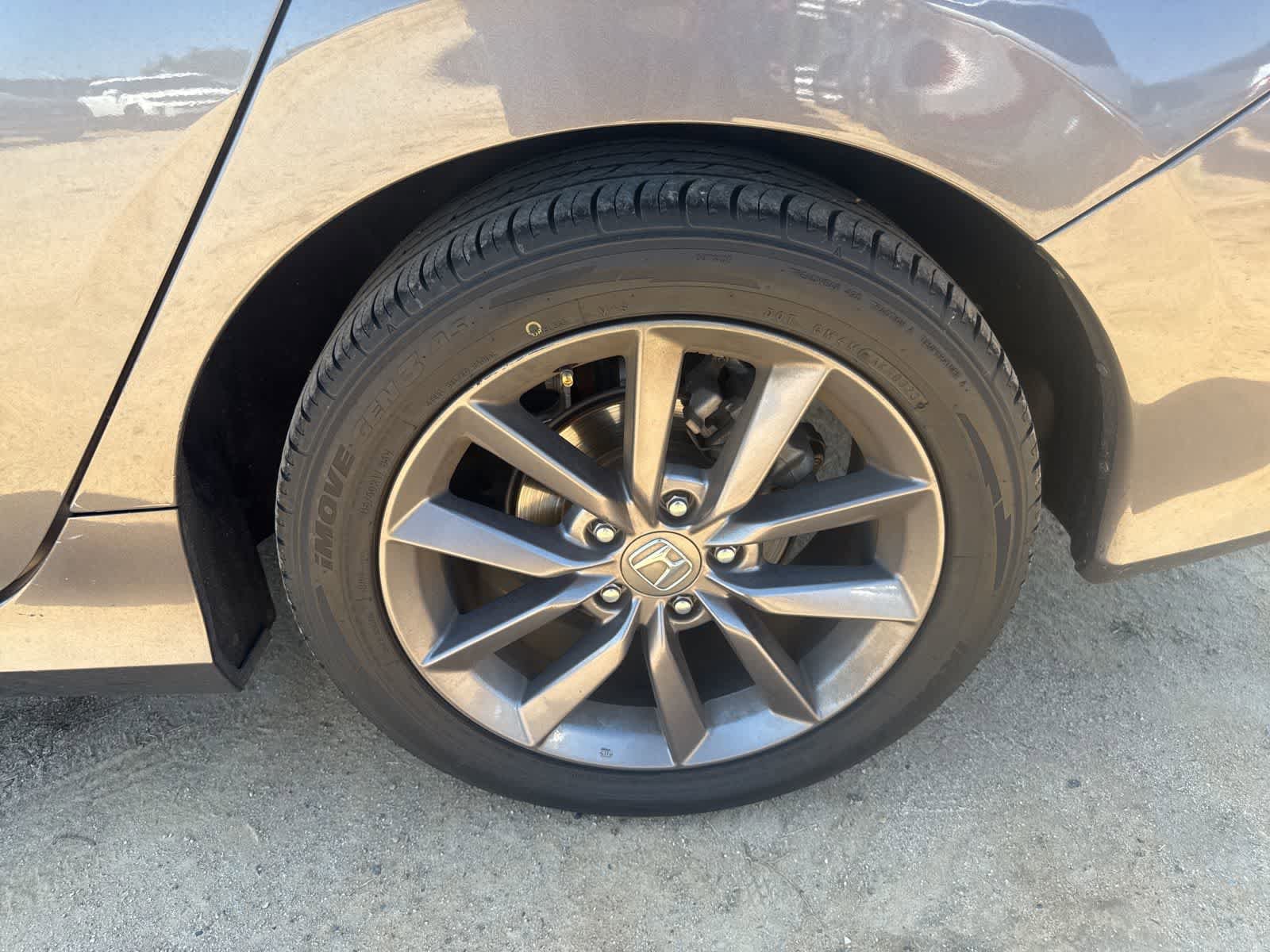Used 2020 Honda Civic EX image 9