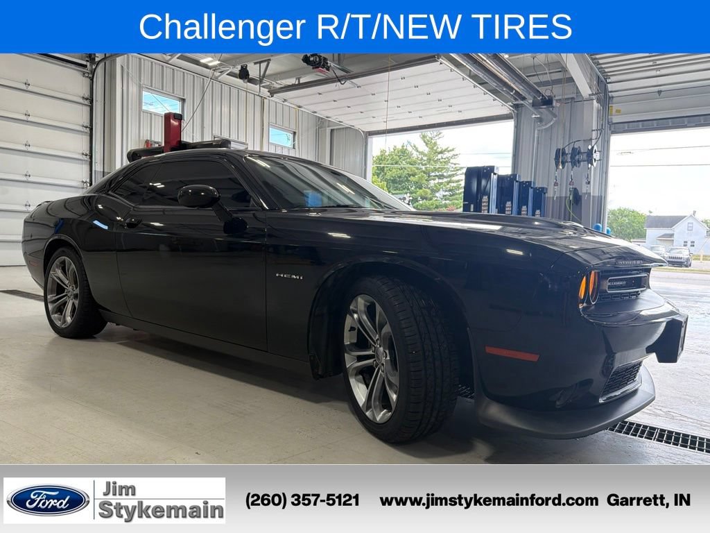 Used 2020 Dodge Challenger R/T RWD image 13