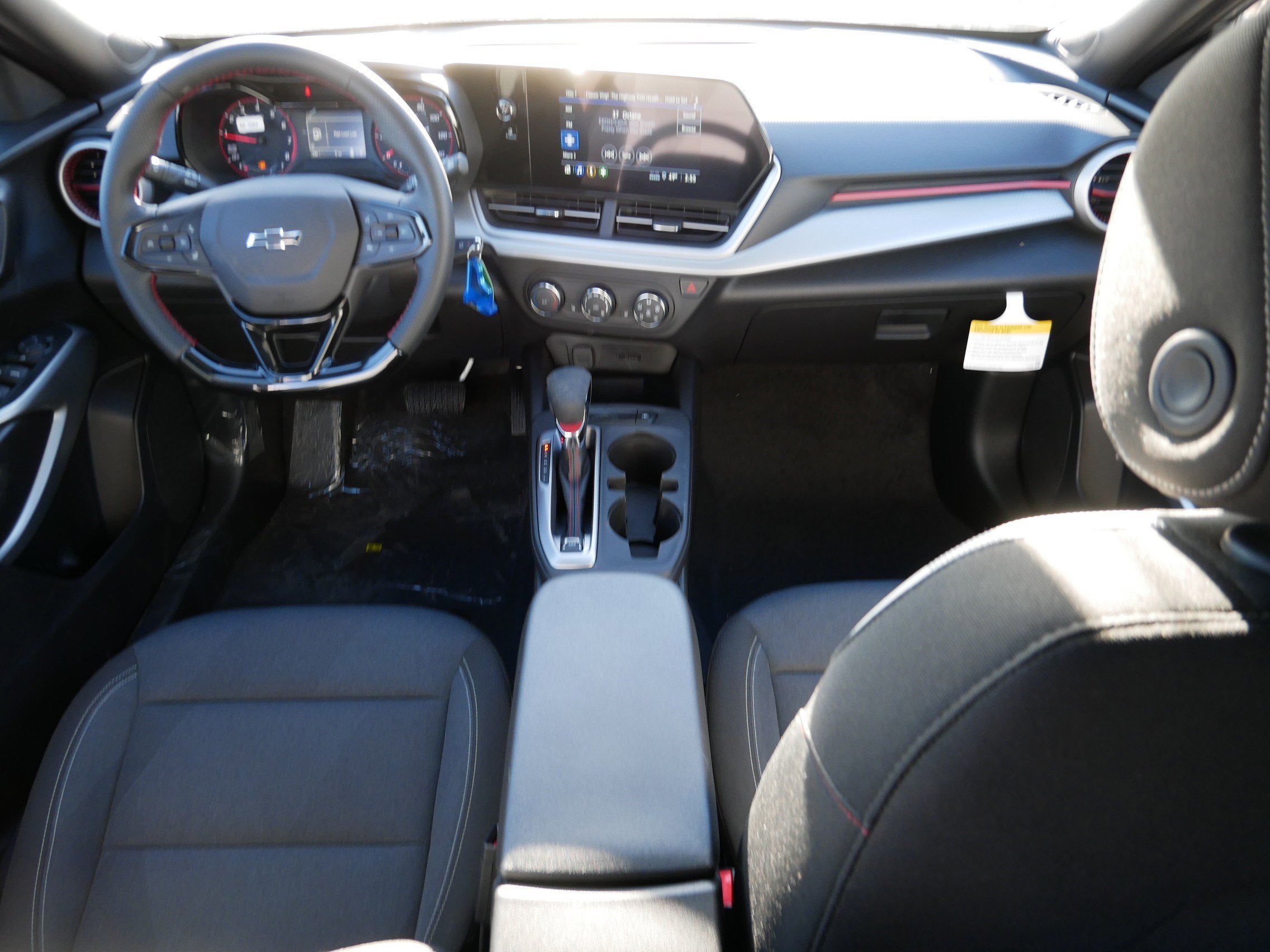 New 2026 Chevrolet Trax RS w/ Driver Confidence Package FWD image 6