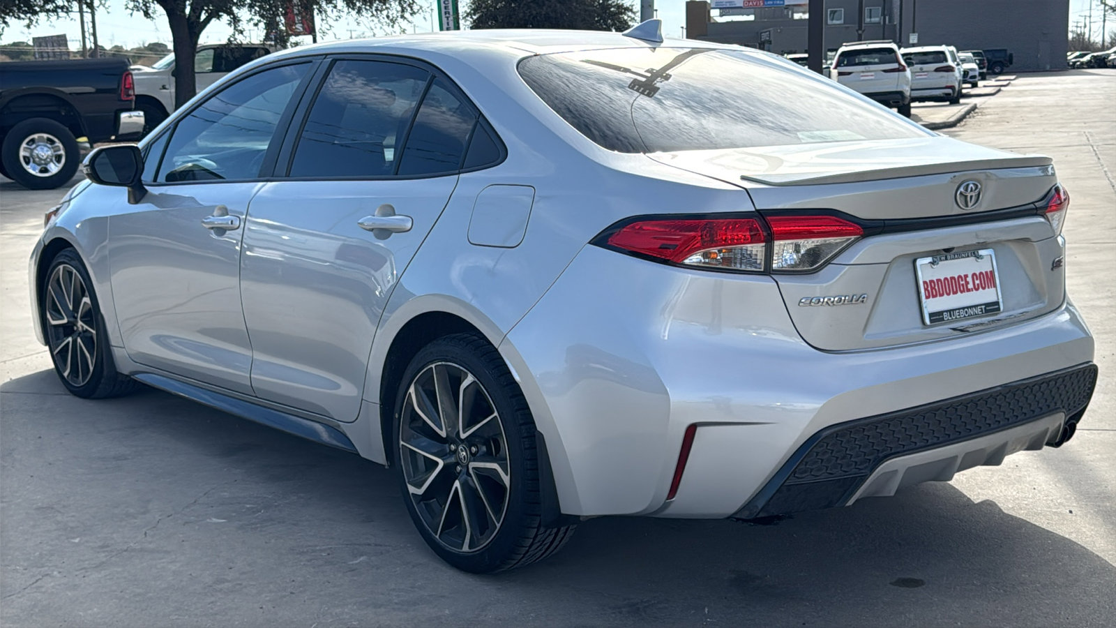 Used 2020 Toyota Corolla SE image 6