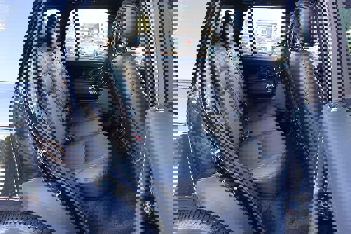 Used 2018 Land Rover Range Rover HSE image 33