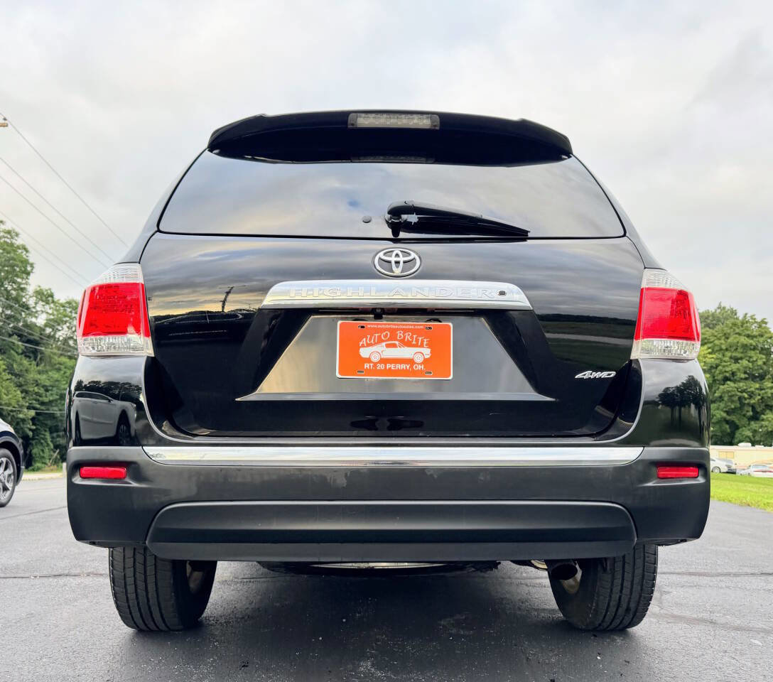 Used 2013 Toyota Highlander SE image 6