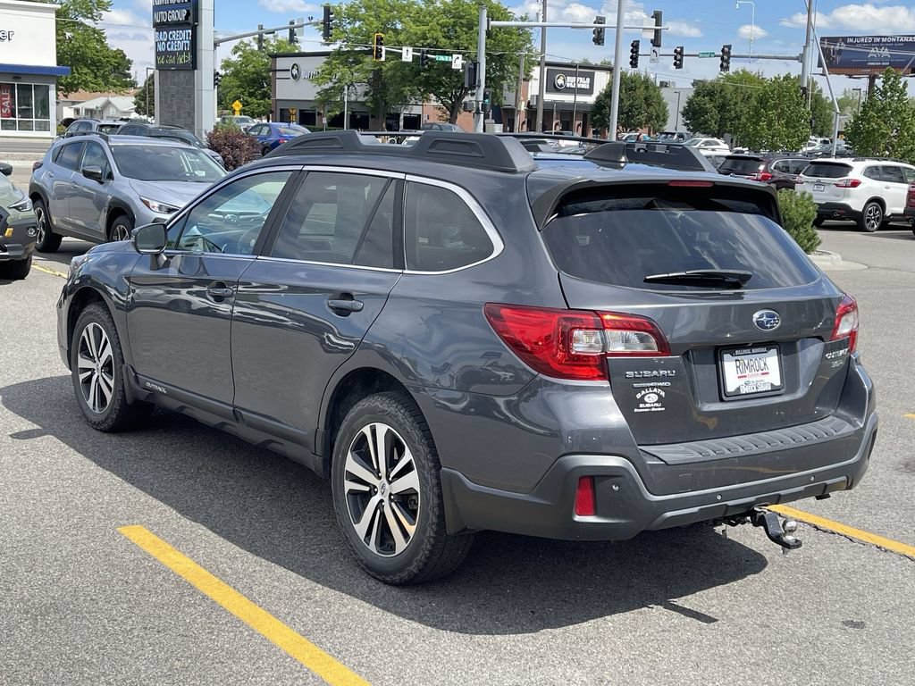 Used 2018 Subaru Outback 3.6R Limited AWD/4WD image 5