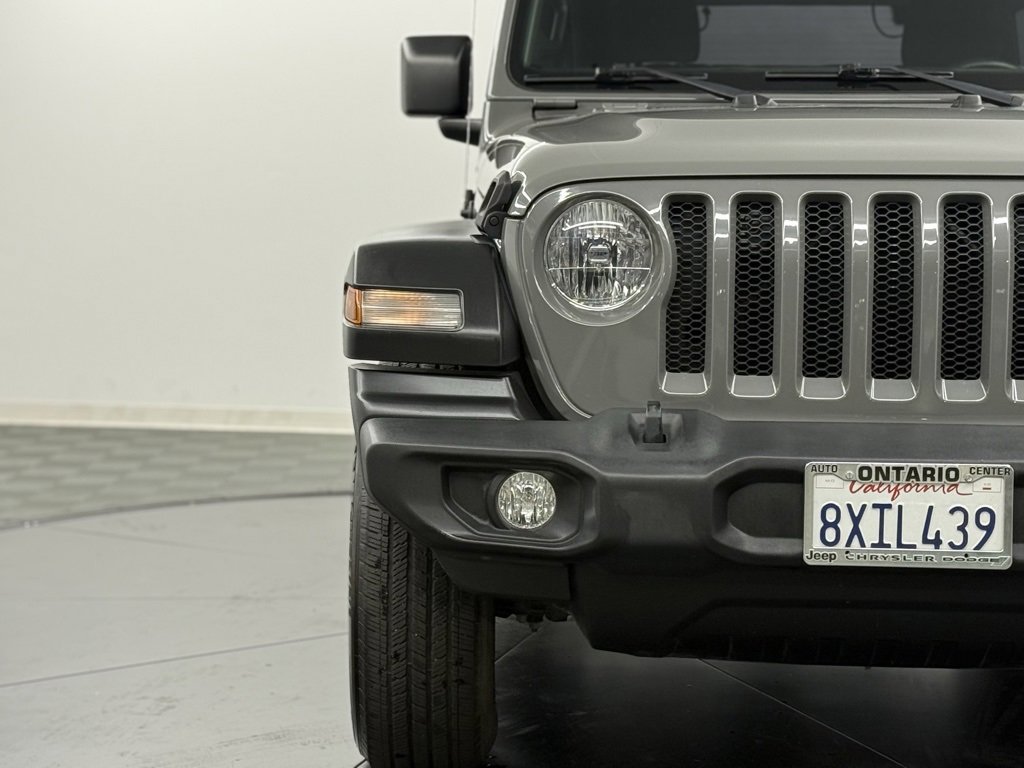 Used 2021 Jeep Wrangler Sport image 4