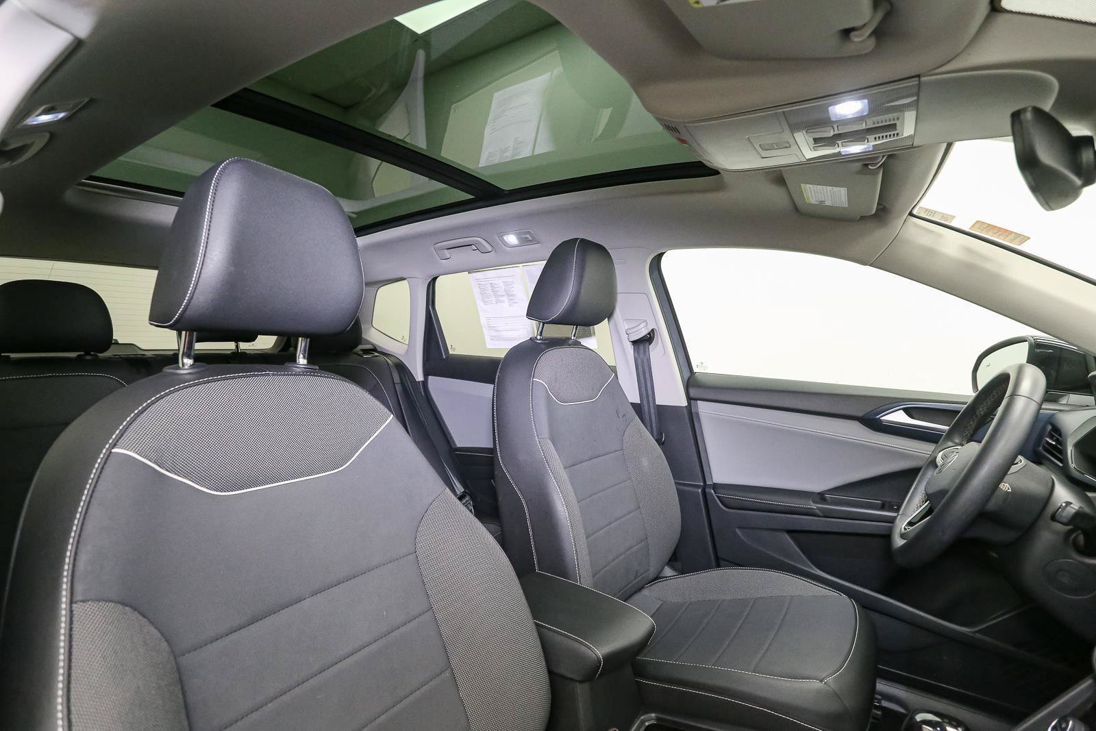 Certified 2024 Volkswagen Taos SE AWD/4WD image 20