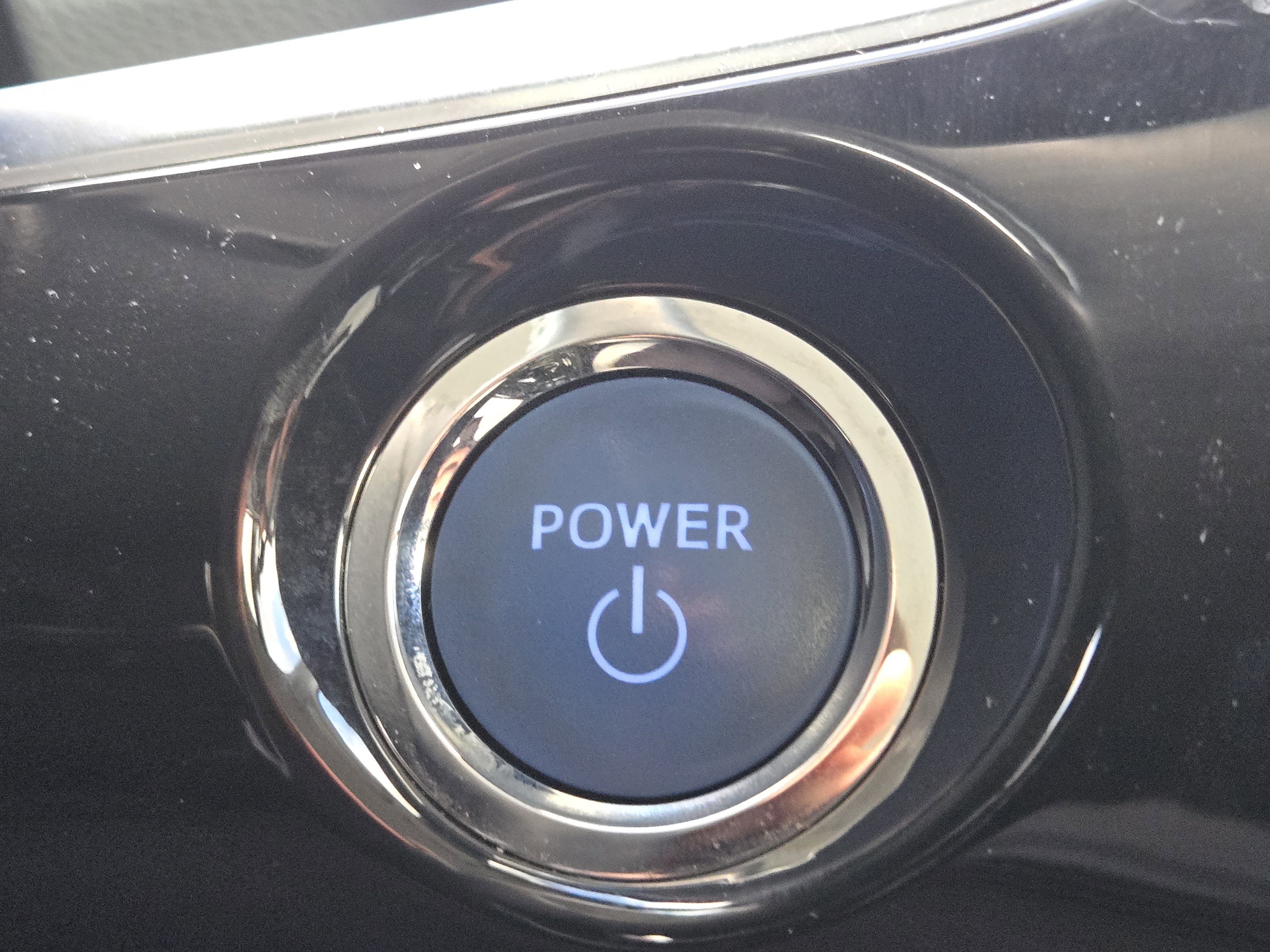 Used 2022 Toyota Prius Limited image 24