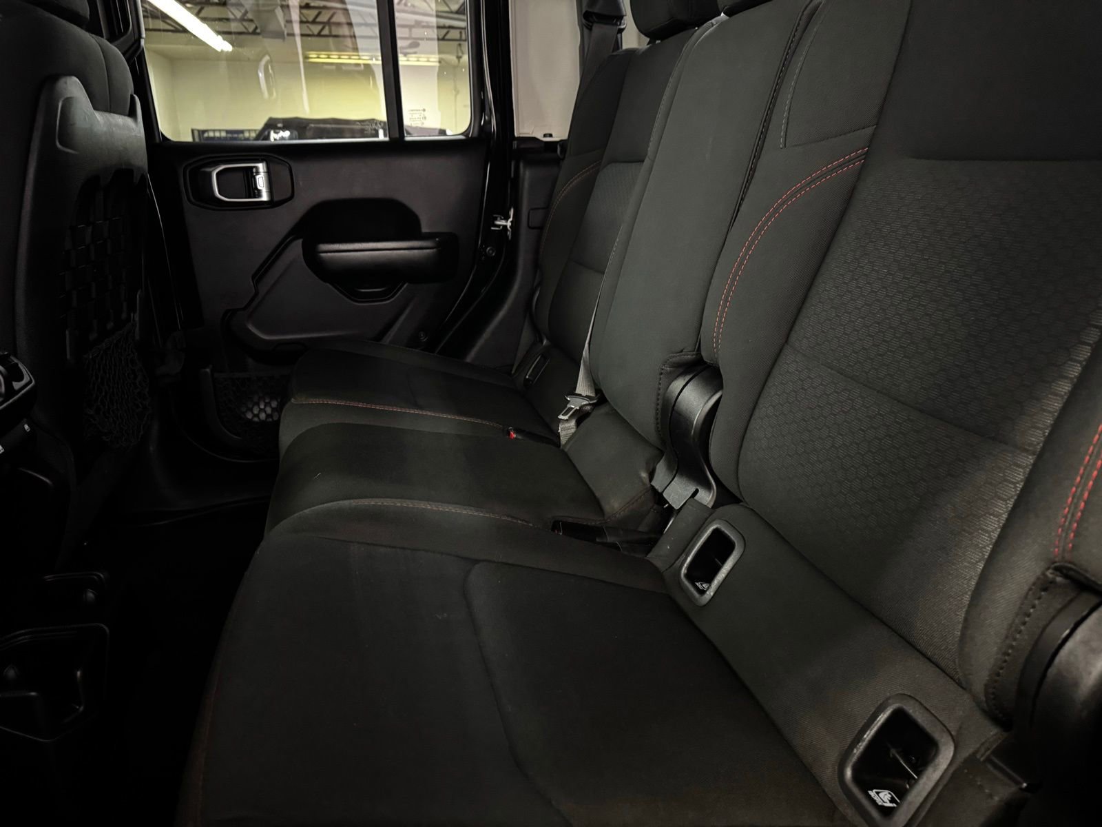 Used 2021 Jeep Gladiator Rubicon AWD/4WD image 11