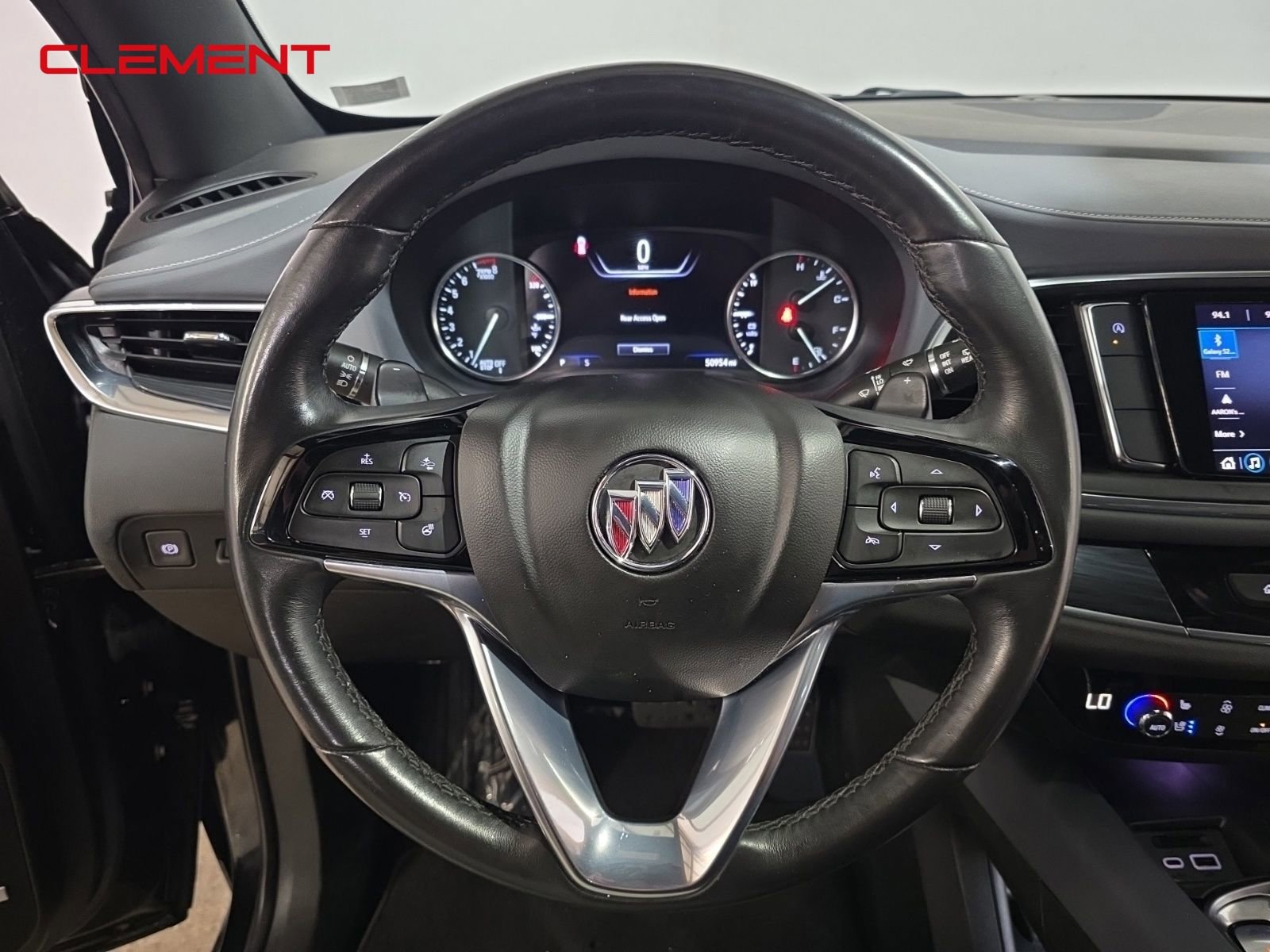 Used 2024 Buick Enclave Premium image 12