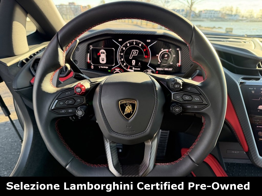 Used 2024 Lamborghini Revuelto image 27