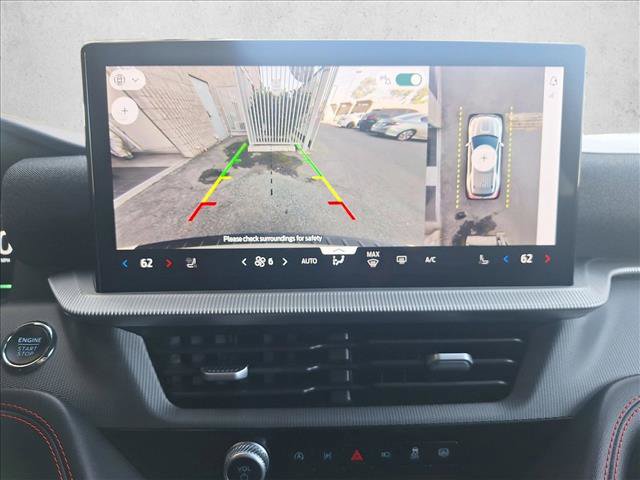 Used 2025 Ford Explorer ST-Line w/ ST-Line Street Pack image 12