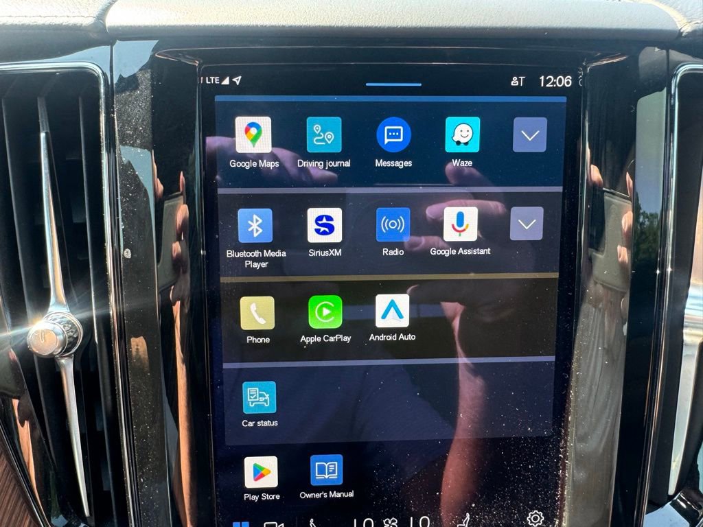 Used 2022 Volvo XC60 B6 Inscription w/ Advanced Package image 25