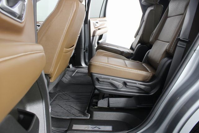 Used 2023 Chevrolet Tahoe High Country w/ LPO, Illumination Package image 21