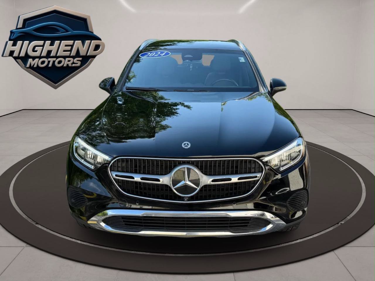 Used 2024 Mercedes-Benz GLC 300 4MATIC image 10