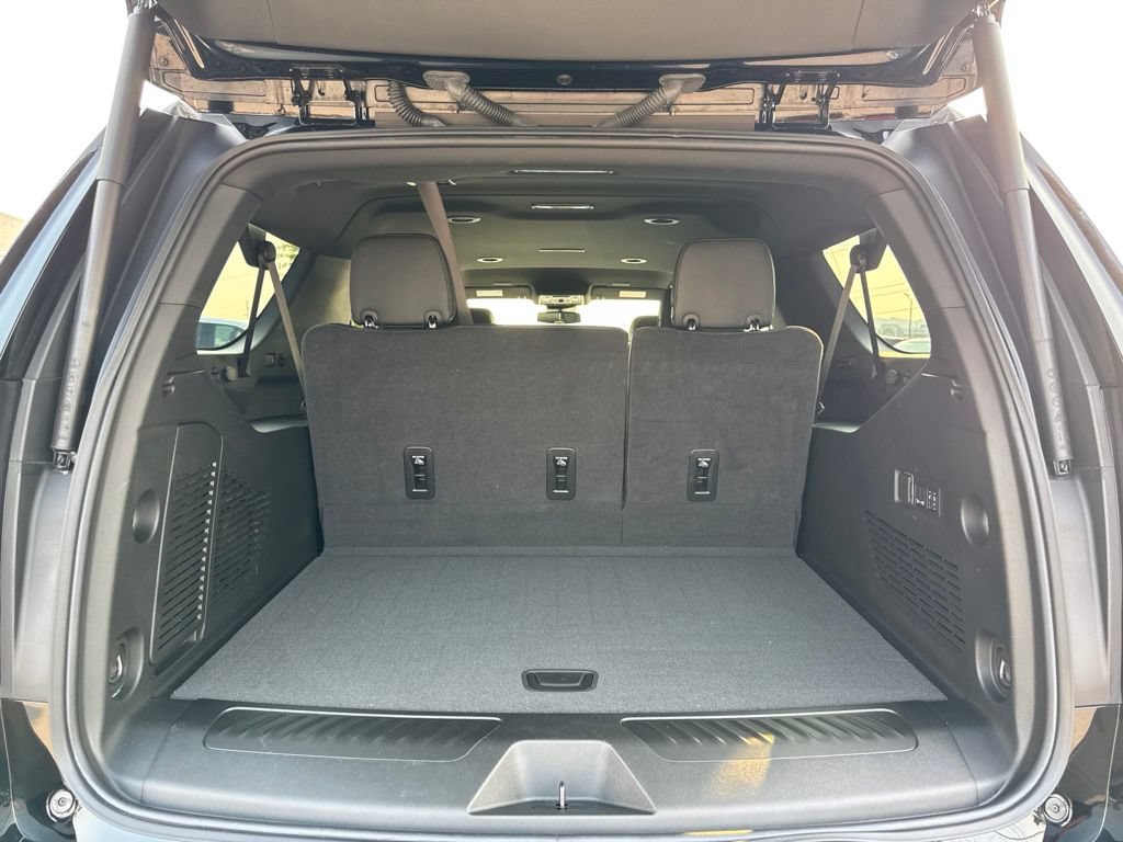 Used 2025 GMC Yukon XL Elevation RWD image 28