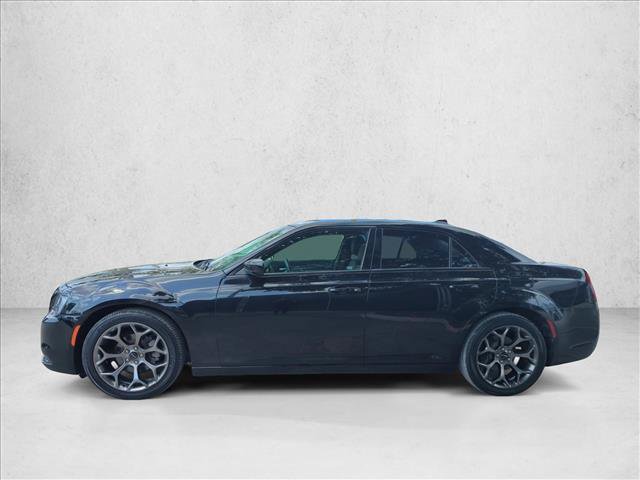 Used 2018 Chrysler 300 Touring w/ Sport Appearance Package RWD image 7