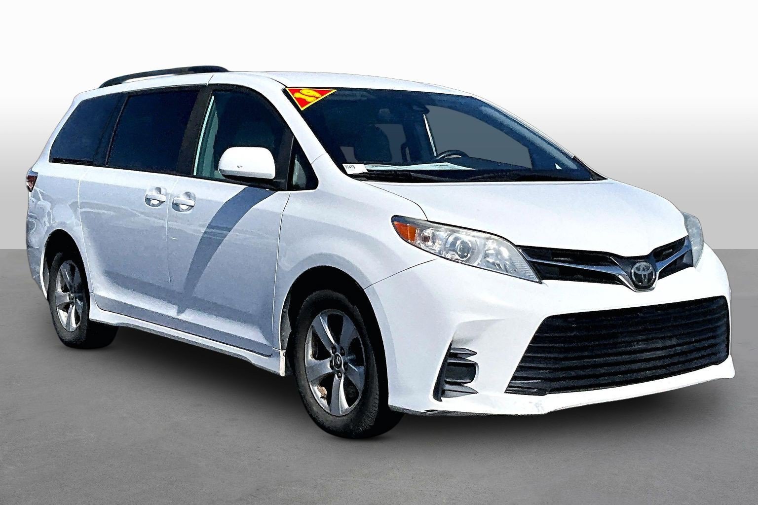 Used 2019 Toyota Sienna LE FWD image 8