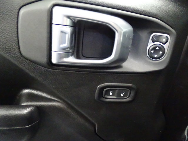 Certified 2024 Jeep Wrangler Unlimited AWD/4WD image 3