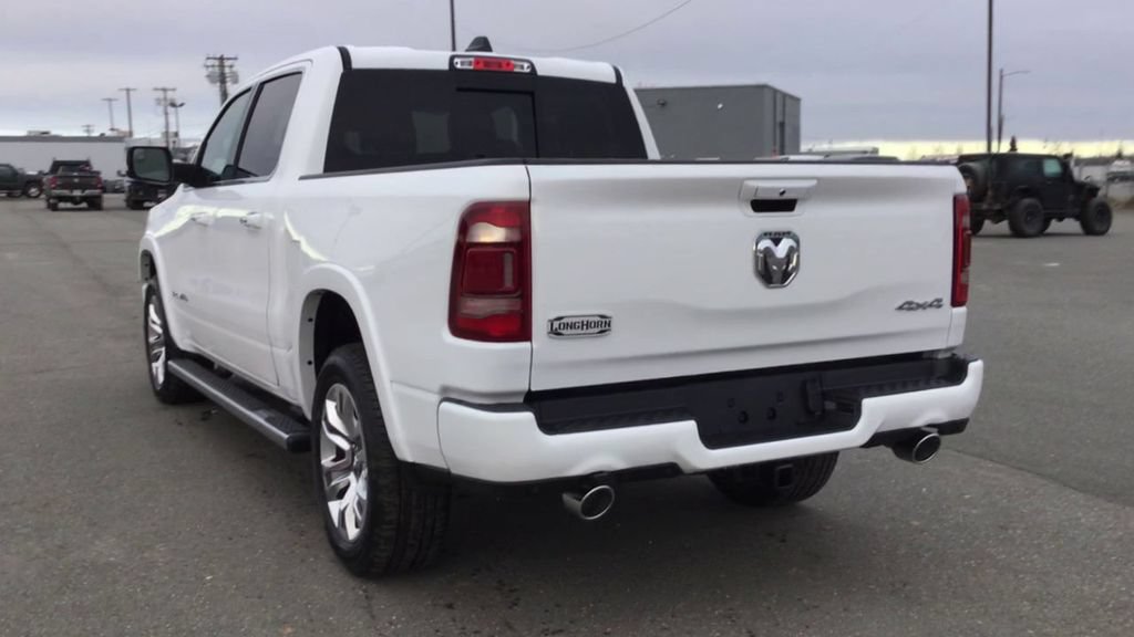 Used 2022 RAM 1500 Limited w/ Body Color Bumper Group AWD/4WD image 7
