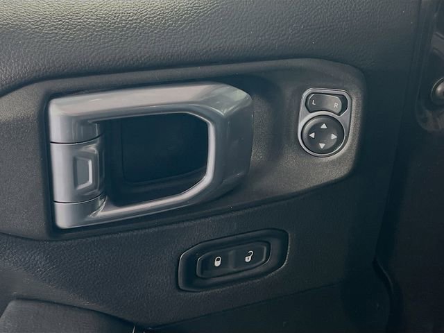 Used 2021 Jeep Wrangler Unlimited Sahara w/ Cold Weather Group image 11