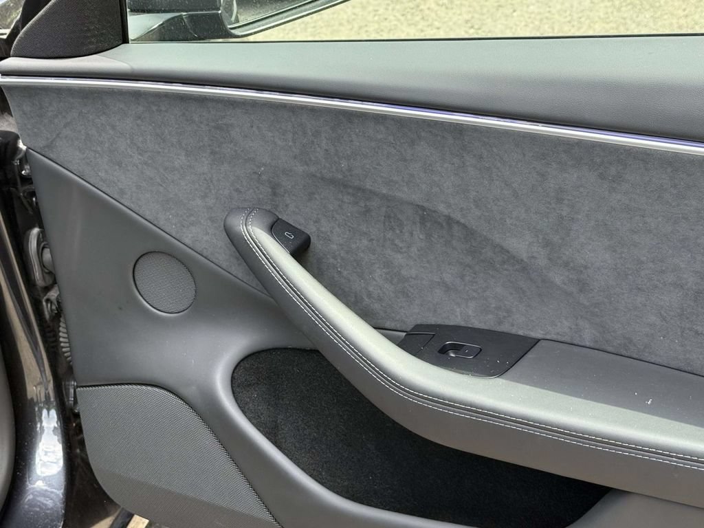 Used 2024 Tesla Model 3 Long Range AWD/4WD image 8