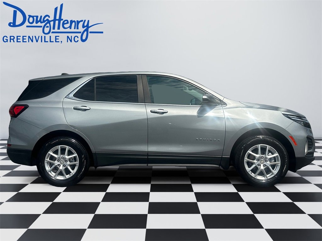 Used 2023 Chevrolet Equinox LT w/ Driver Convenience Package image 6