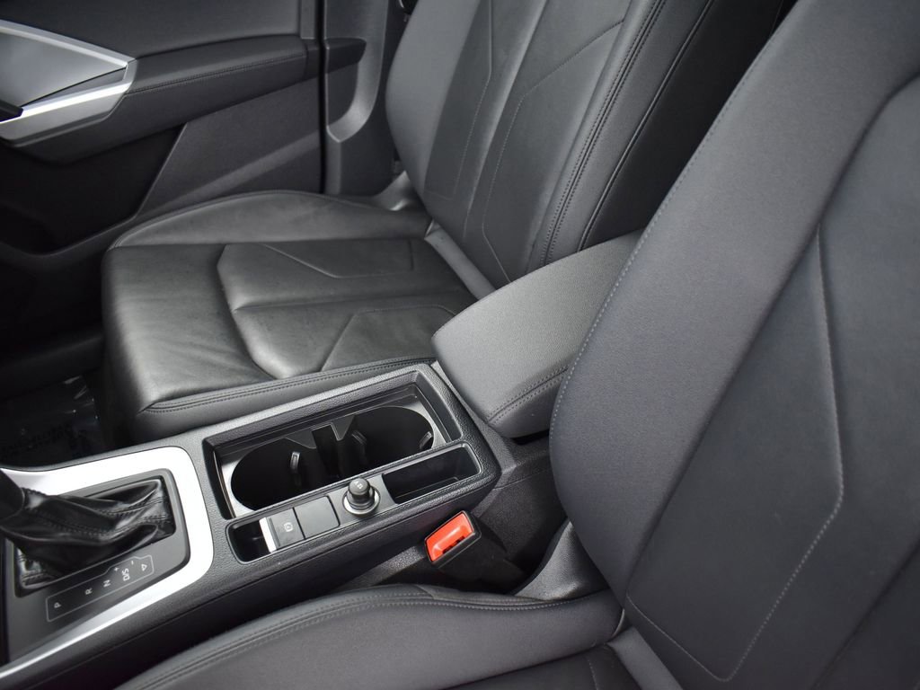 Used 2022 Audi Q3 2.0T Premium image 14