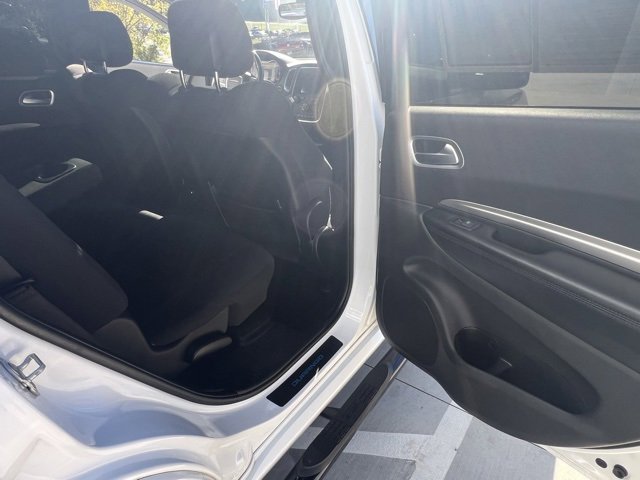 Used 2020 Dodge Durango SXT image 31