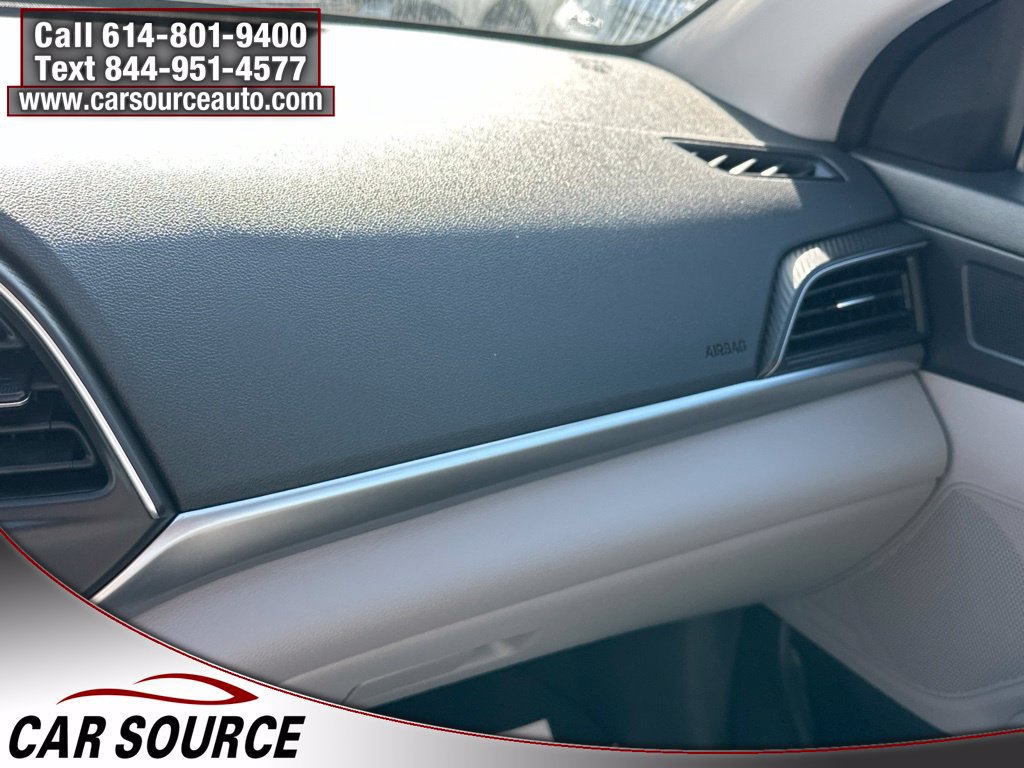 Used 2020 Hyundai Elantra SE FWD image 22