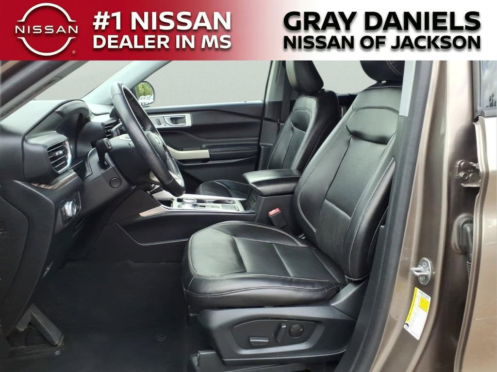 Used 2021 Ford Explorer Limited w/ Equipment Group 301A RWD image 23