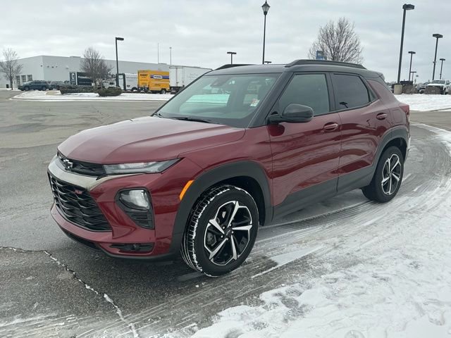 Used 2023 Chevrolet TrailBlazer RS w/ Sun and Liftgate Package image 3