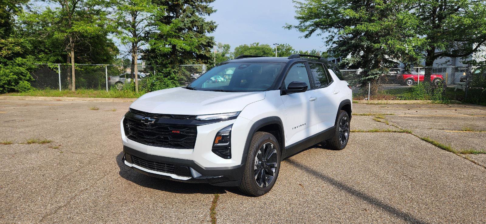 New 2026 Chevrolet Equinox RS w/ Convenience Package III image 1