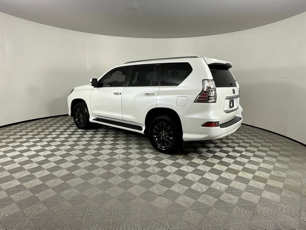 Used 2022 Lexus GX 460 Premium w/ Premium Package image 3