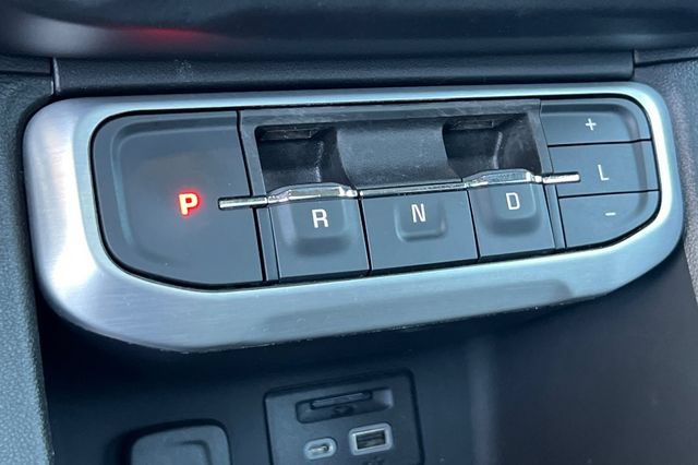 Used 2023 GMC Acadia SLE w/ Driver Convenience Package FWD image 31