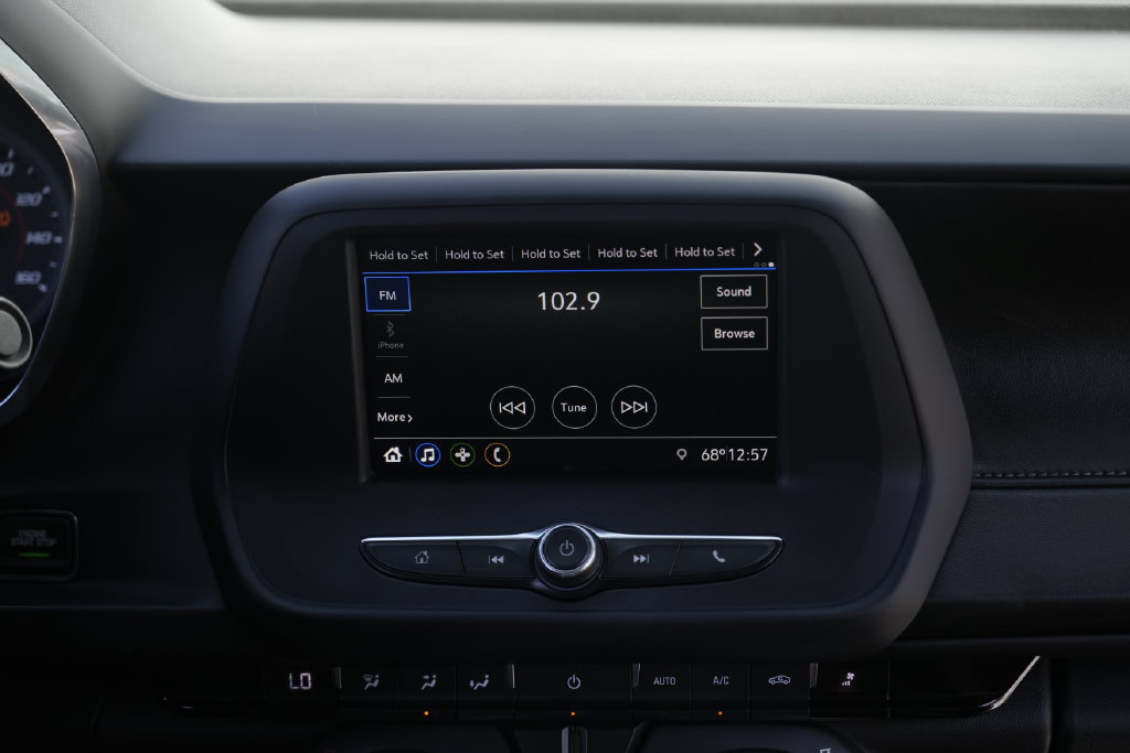 Used 2020 Chevrolet Camaro LT w/ RS Package RWD image 33
