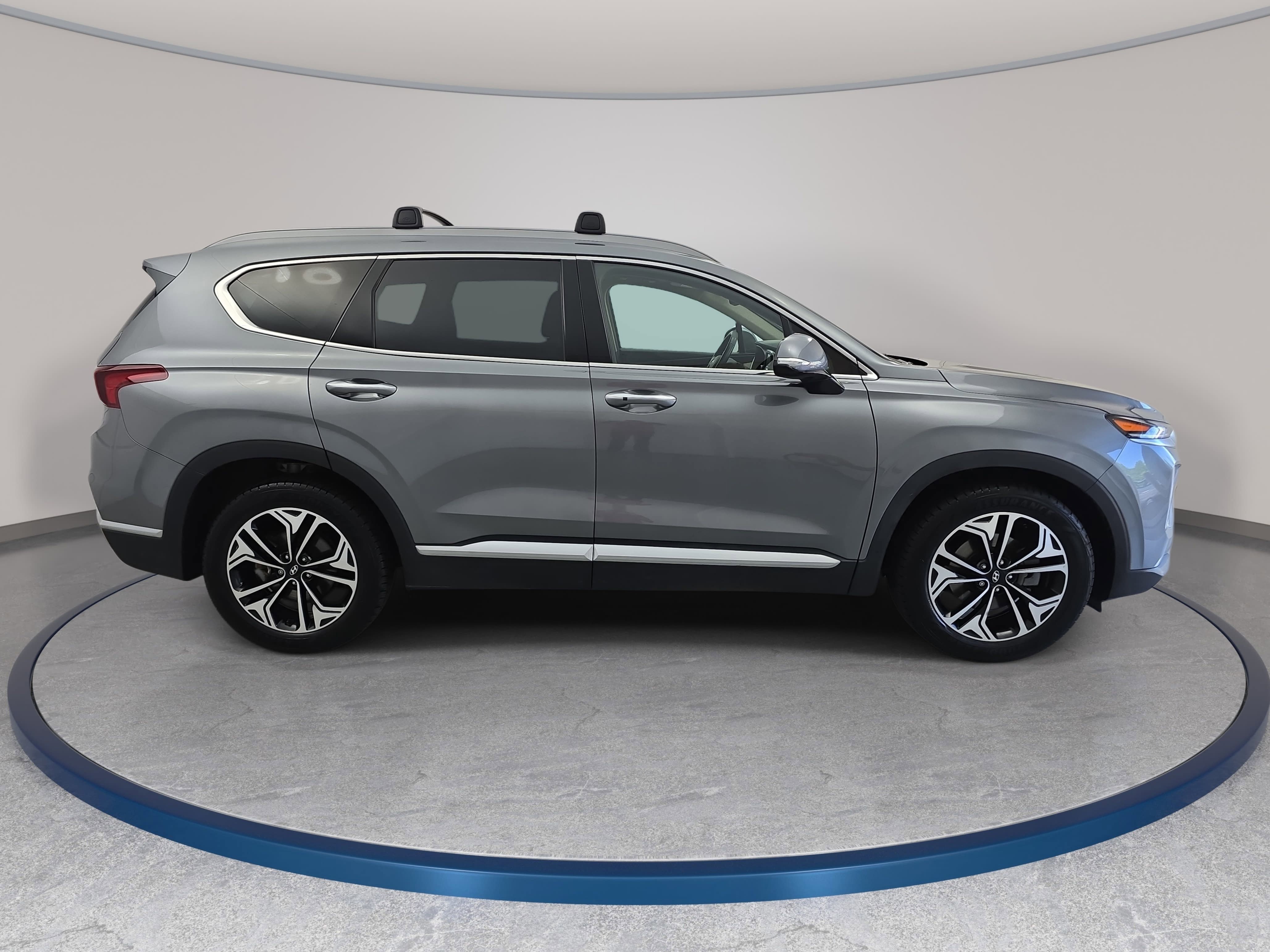 Used 2019 Hyundai Santa Fe Limited FWD image 4
